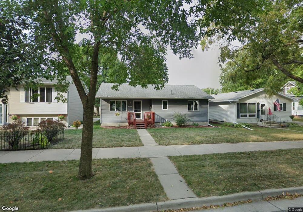 1017 N State St, New Ulm, MN 56073 - photo 1