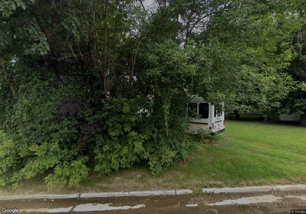 1220 Riverside Dr, Jamestown, ND 58401 - photo 1