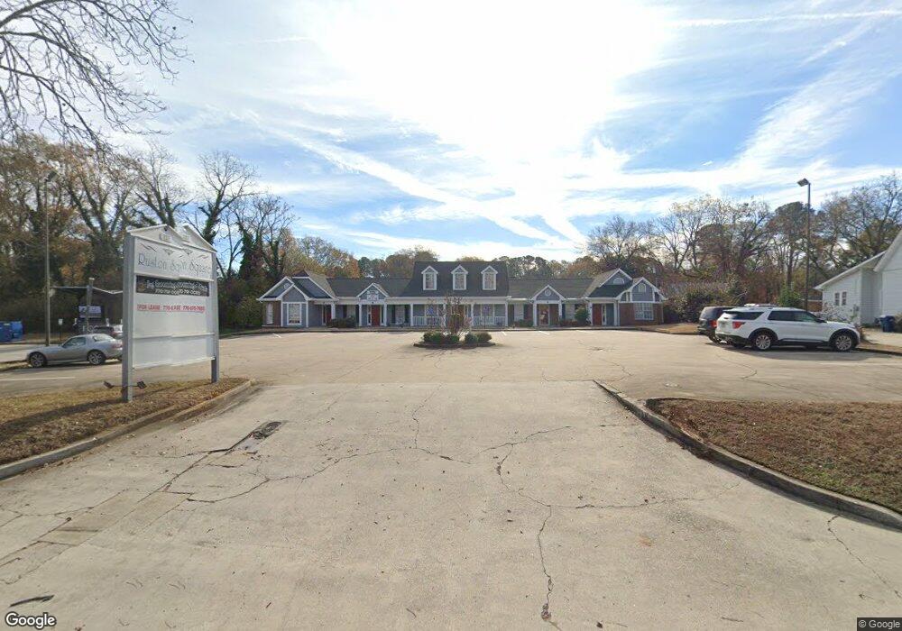 137 N Broad St, Winder, GA 30680 - photo 1