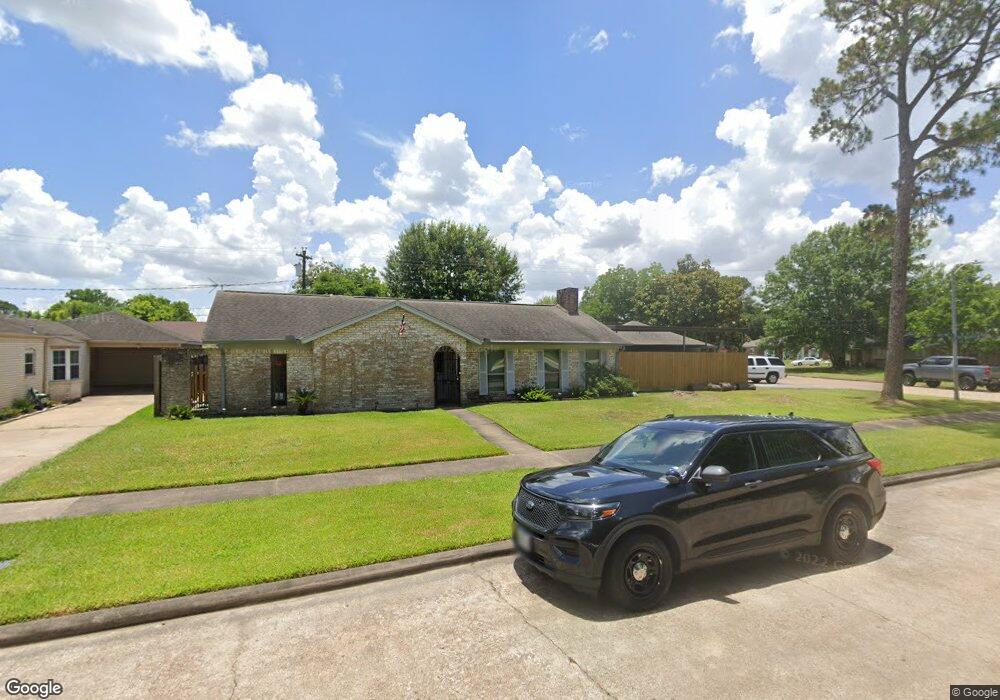 8202 Gulf Tree Ln, Houston, TX 77075 - photo 1