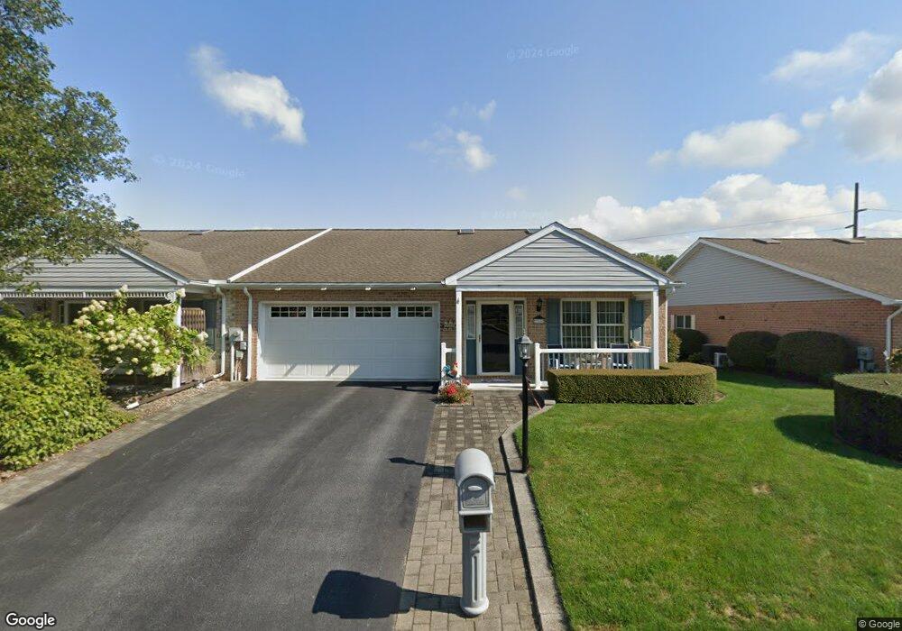 715 Fir Spring Dr, Waynesboro, PA 17268 - photo 1