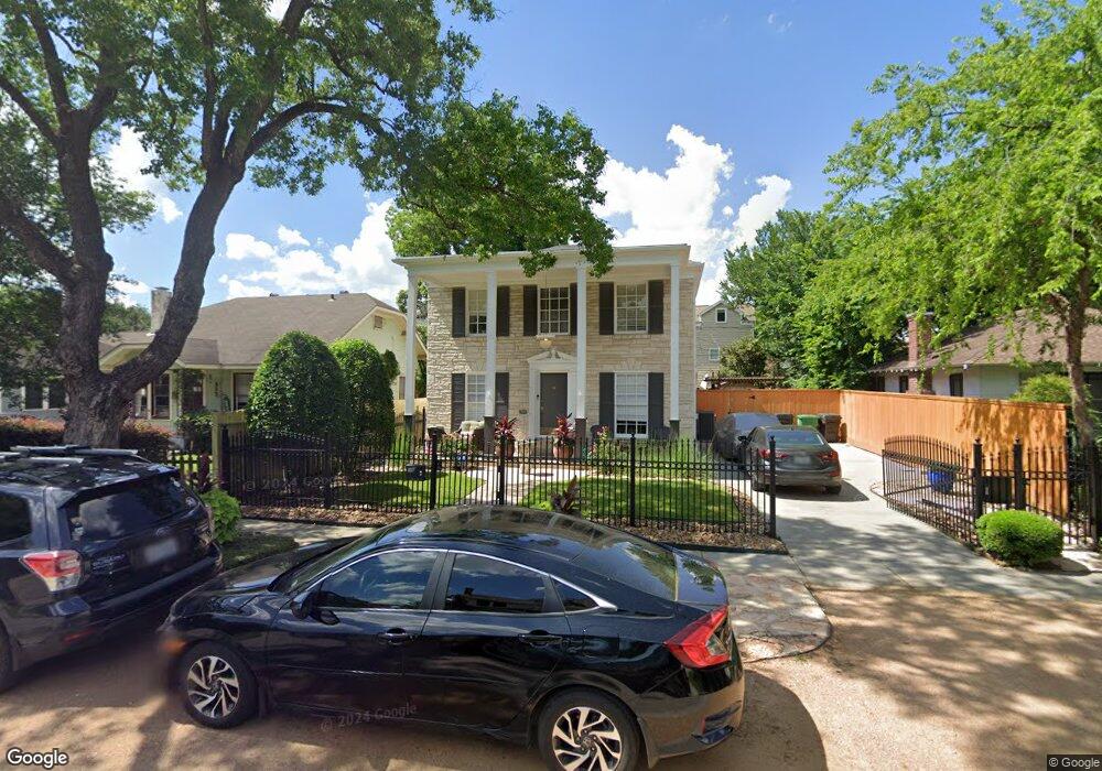 827 Le Green St unit 1/2, Houston, TX 77008 - photo 1