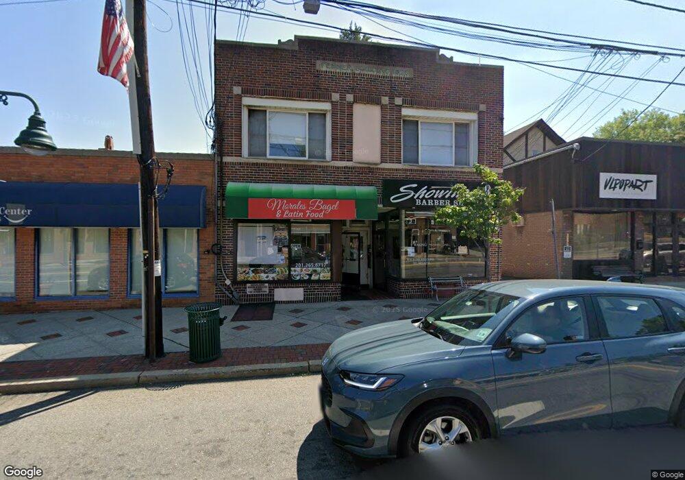 390 Kinderkamack Rd, Oradell, NJ 07649 - photo 1