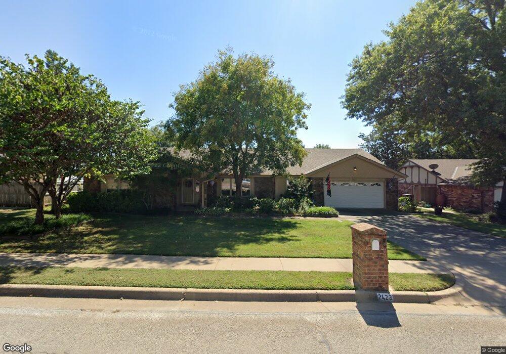 2423 Chapel Hill Ct, Bartlesville, OK 74006 - photo 1