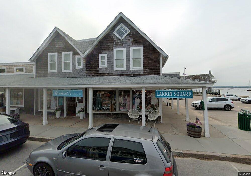 113 Bay St unit 4, Westerly, RI 02891 - photo 1