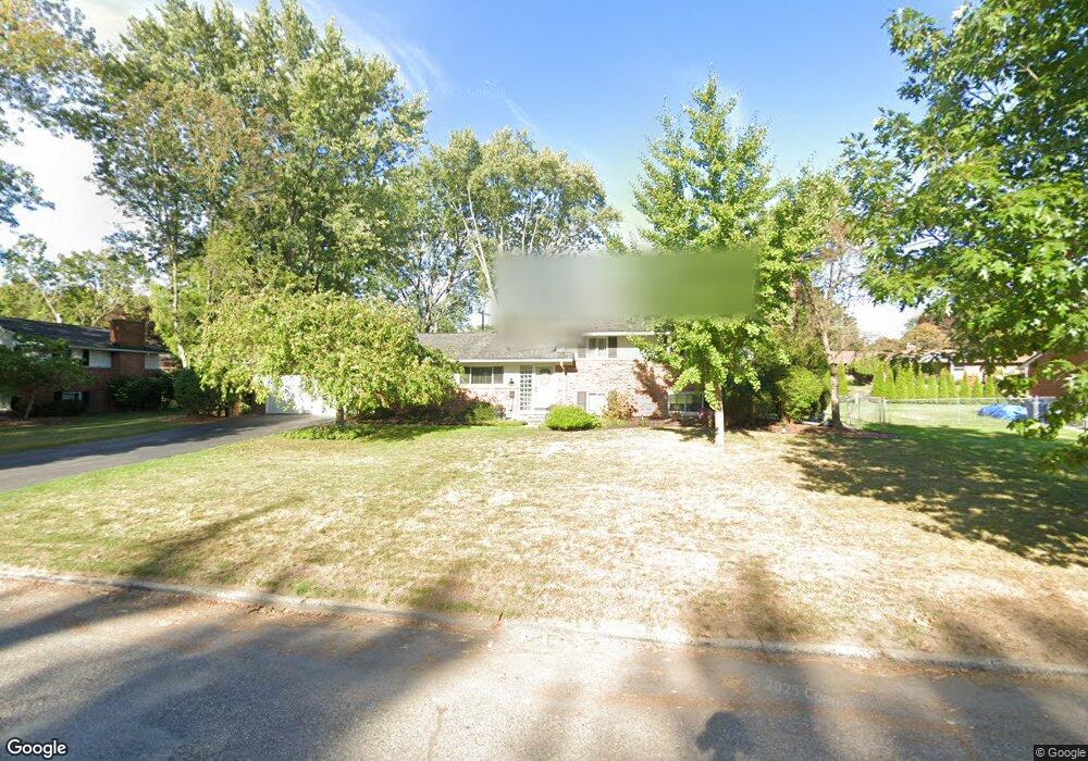 3651 Middlebury Ln, Bloomfield Hills, MI 48301 - photo 1