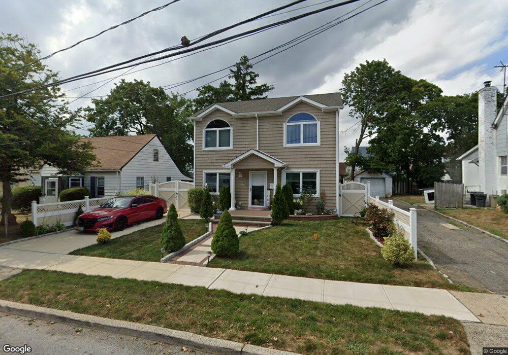 16 Beverly Rd, West Hempstead, NY 11552 - photo 1