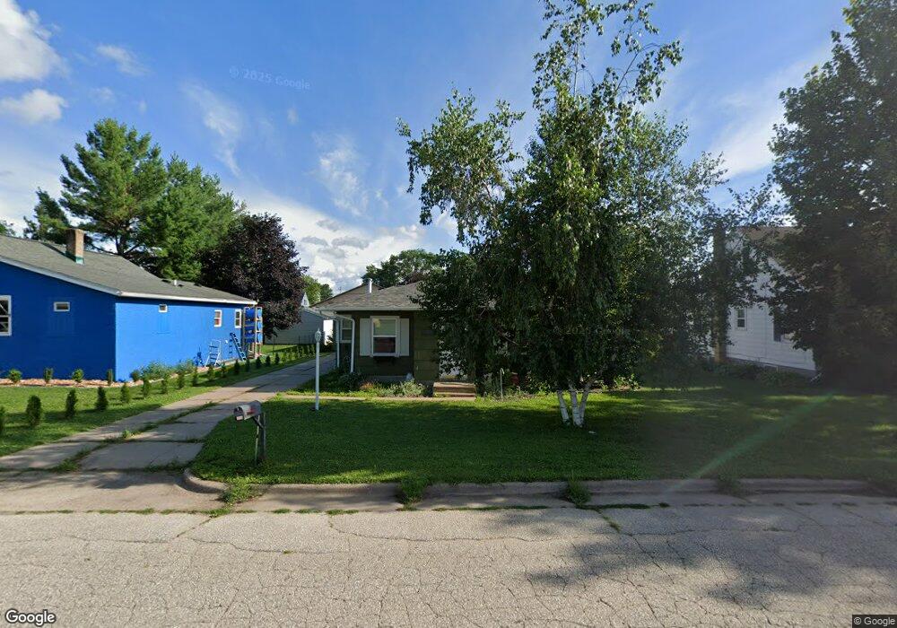 417 N 1st St, La Crescent, MN 55947 - photo 1