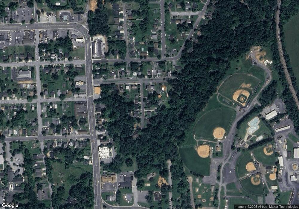 1121 Summit Ave, Front Royal, VA 22630 - photo 1