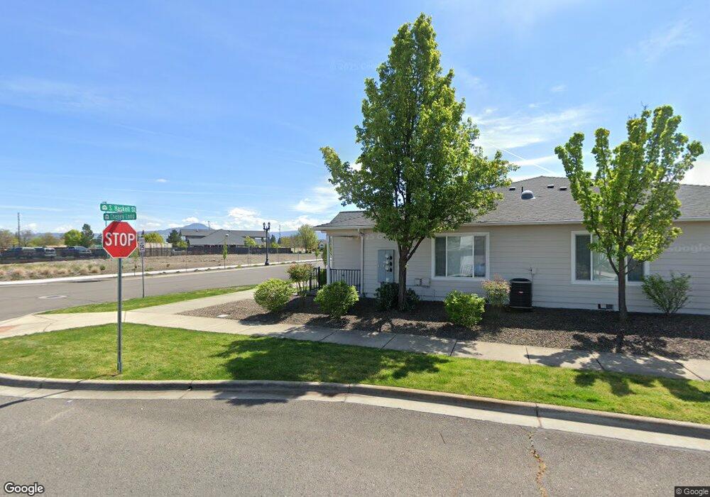 303 S Haskell St, Central Point, OR 97502 - photo 1