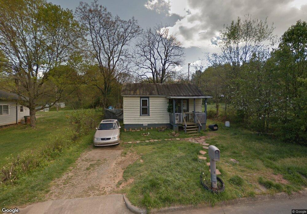 317 W Raleigh Ave, Statesville, NC 28677 - photo 1