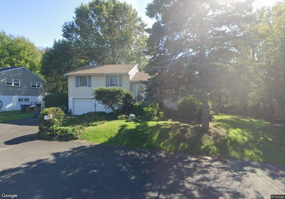 132 Miller Dr, Southampton, PA 18966 - photo 1