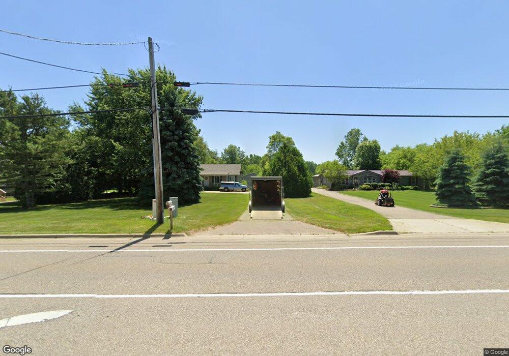 8524 E Richfield Rd, Davison, MI 48423 - photo 1