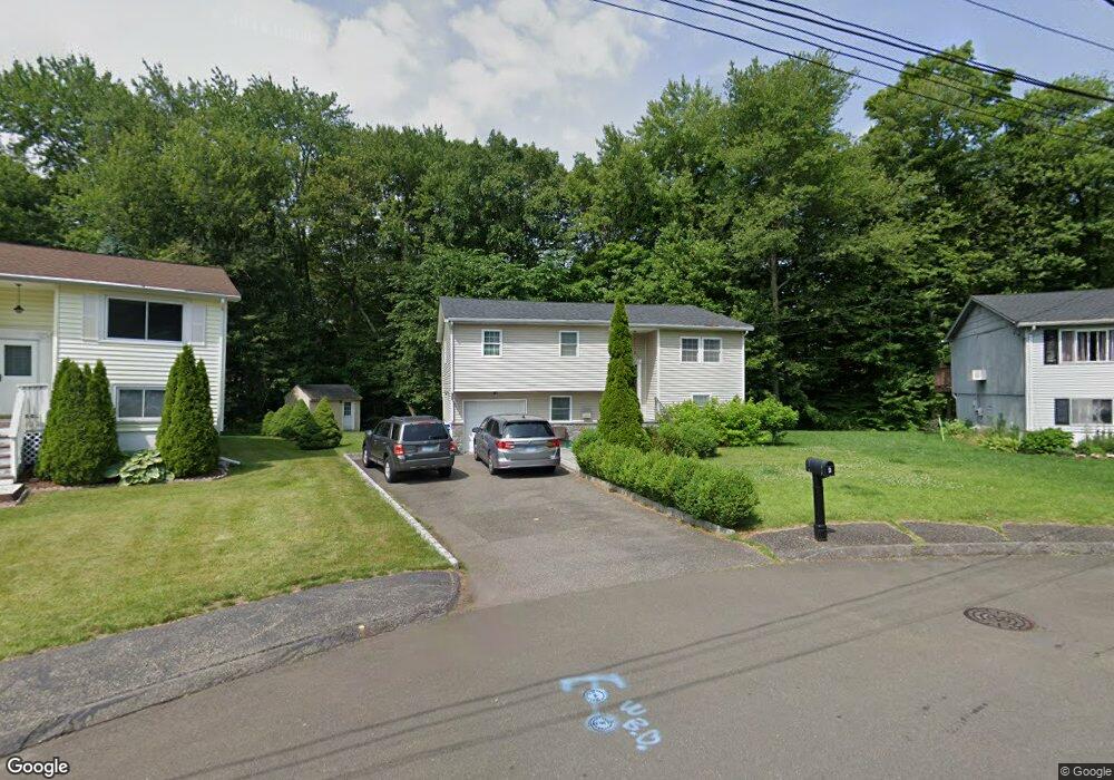 9 Three Seasons Ct, Norwalk, CT 06851 - photo 1