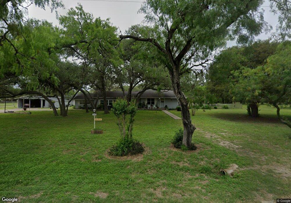 231 Bronco Ln, Beeville, TX 78102 - photo 1