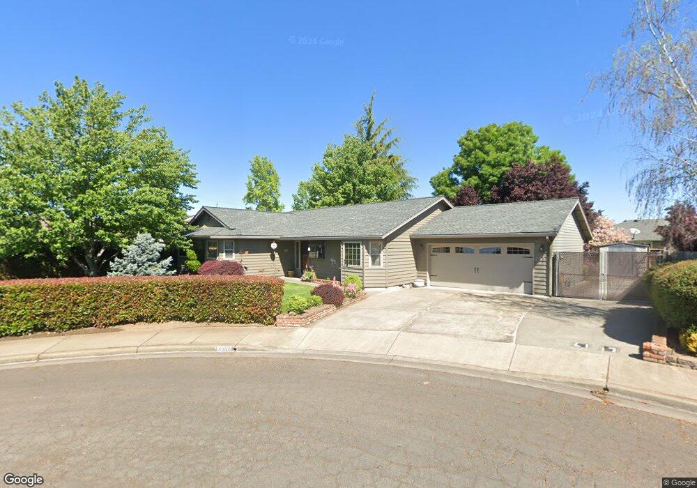 2557 Ashwood Ct, Medford, OR 97504 - photo 1