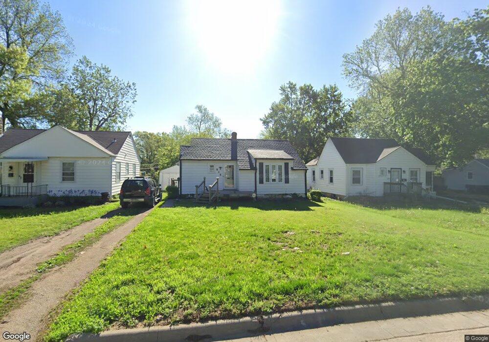 846 SW Hedgewood Ave, Topeka, KS 66606 - photo 1