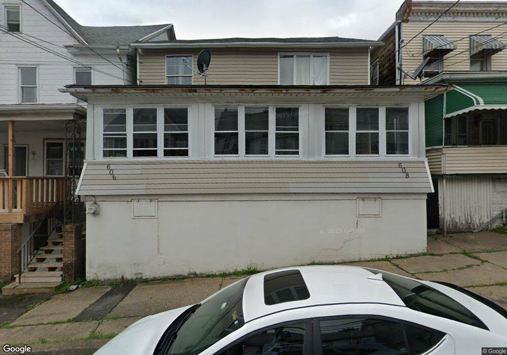 606 Seybert St, Hazleton, PA 18201 - photo 1