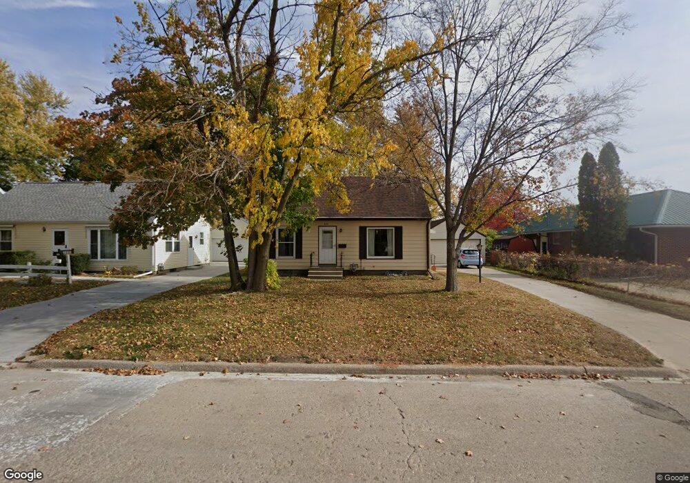 644 30th St SE, Cedar Rapids, IA 52403 - photo 1