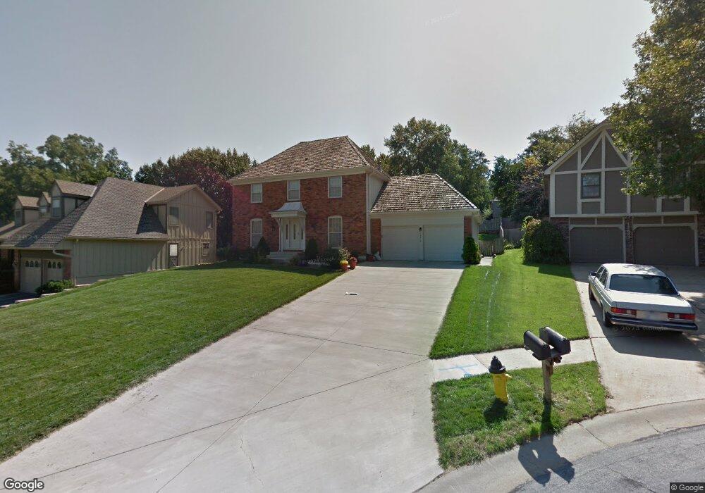 12619 W 77th St, Shawnee, KS 66216 - photo 1