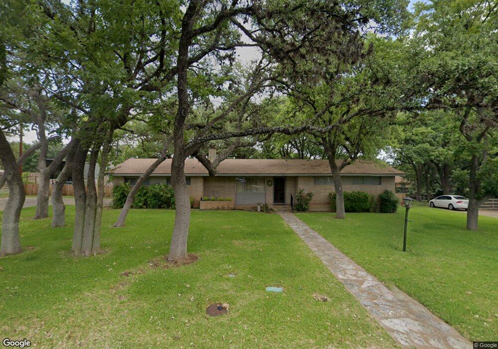 124 Ridgewood Dr, Fredericksburg, TX 78624 - photo 1