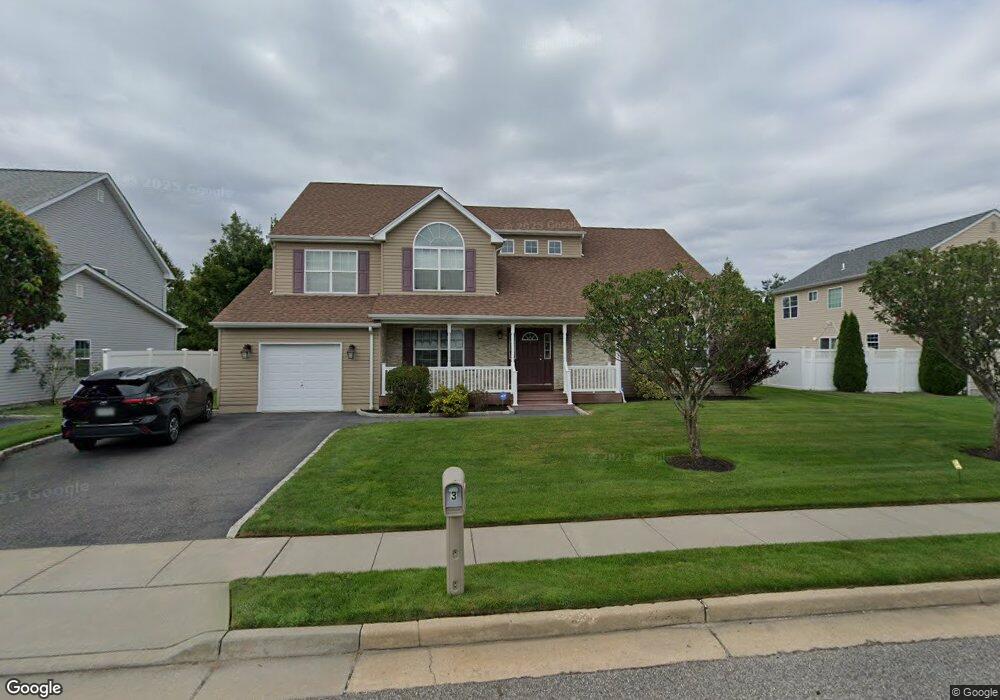 3 Doctor Reed Blvd, Amityville, NY 11701 - photo 1