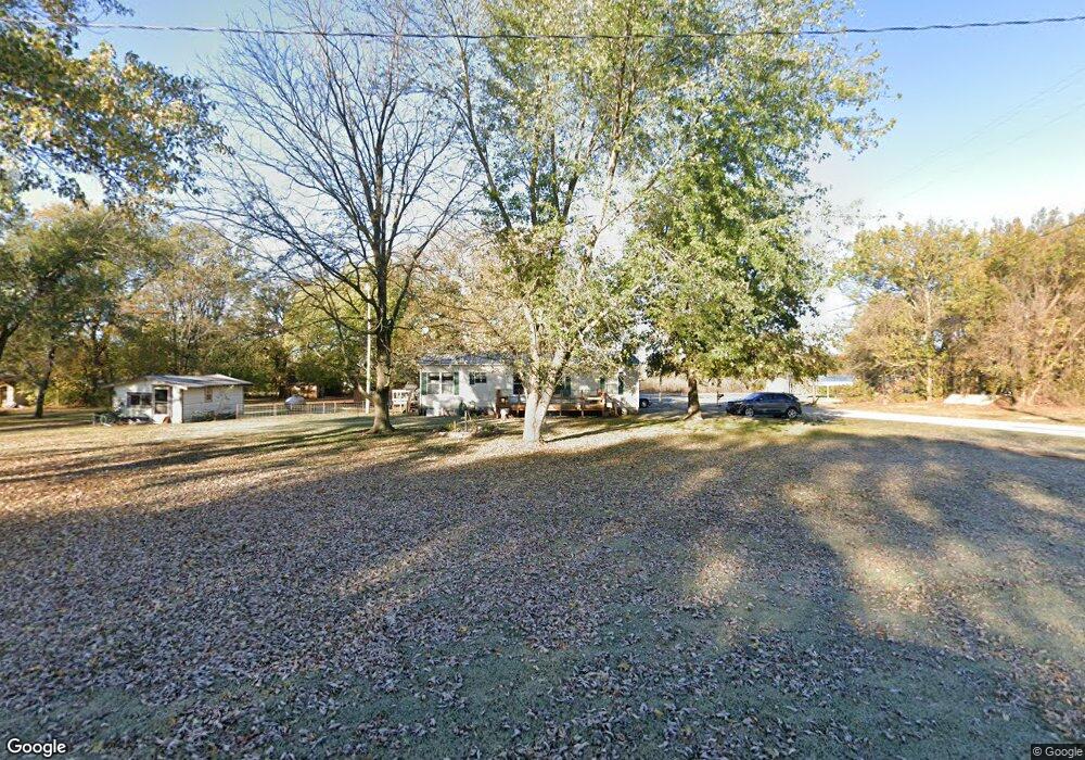 595 Sycamore St, Oswego, KS 67356 - photo 1