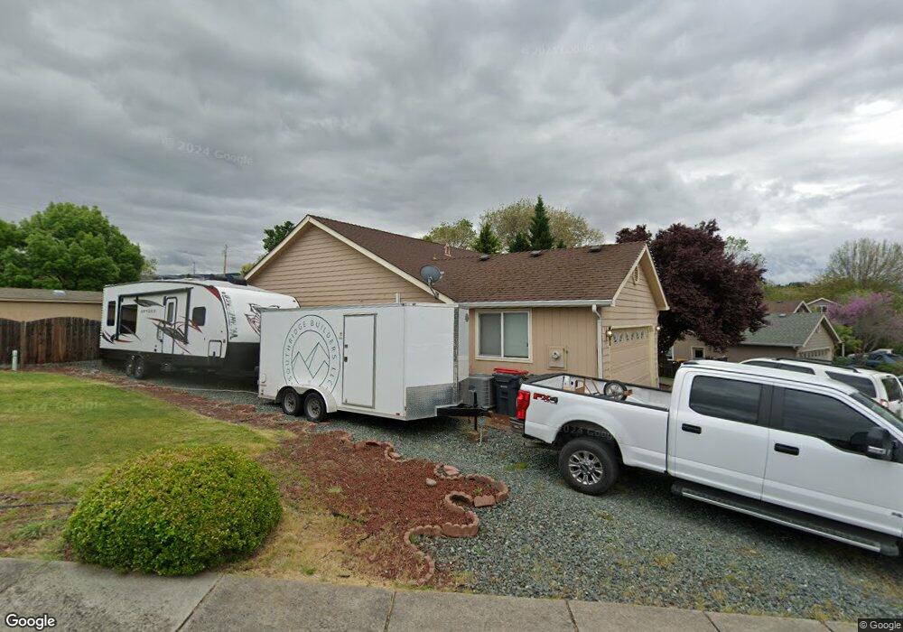 1662 Inverness Dr unit 1, Medford, OR 97504 - photo 1