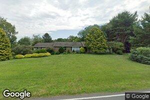 5 Eiker Rd, Cranbury, NJ 08512