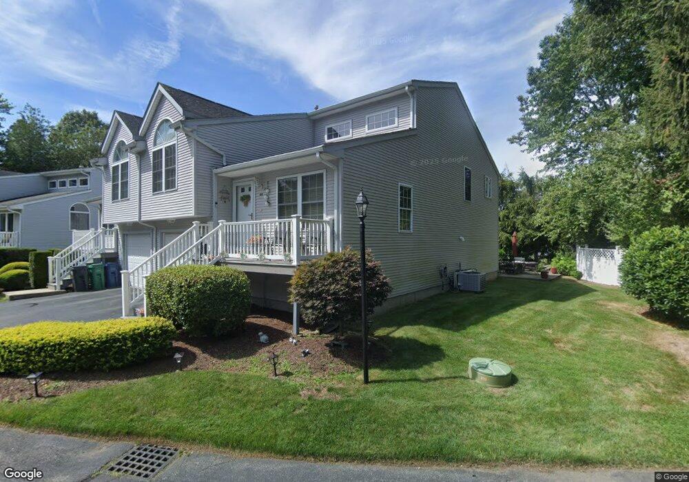 4 College View Ct unit 4A, Warwick, RI 02886 - photo 1