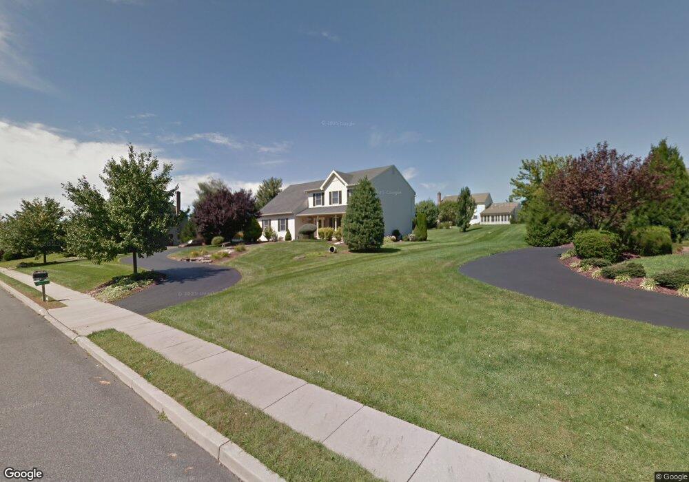 107 Park Ridge Dr, Bath, PA 18014 - photo 1