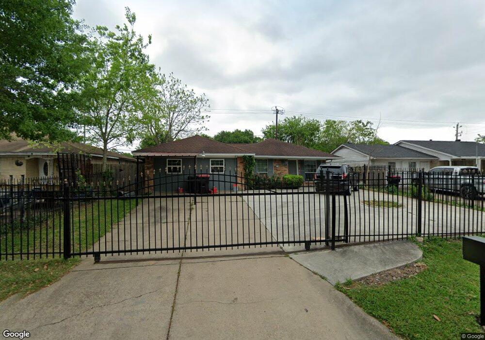 11826 Plum Meadow Ln, Houston, TX 77039 - photo 1