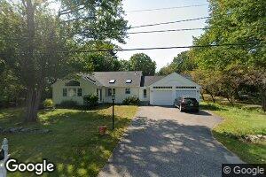 24 Maple Rd, North Hampton, NH 03862