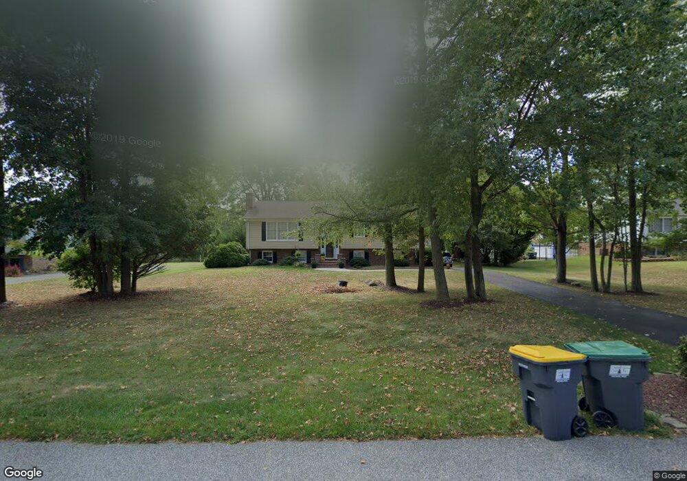 823 Jeffrey Pine Dr, Bear, DE 19701 - photo 1