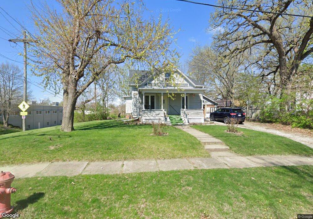 715 W 4th St N, Newton, IA 50208 - photo 1
