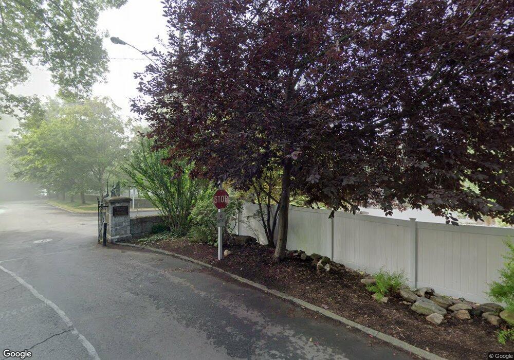 18 Wallacks Dr unit 5, Stamford, CT 06902 - photo 1