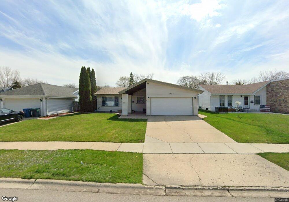 1285 Appletree Ln, Aurora, IL 60506 - photo 1