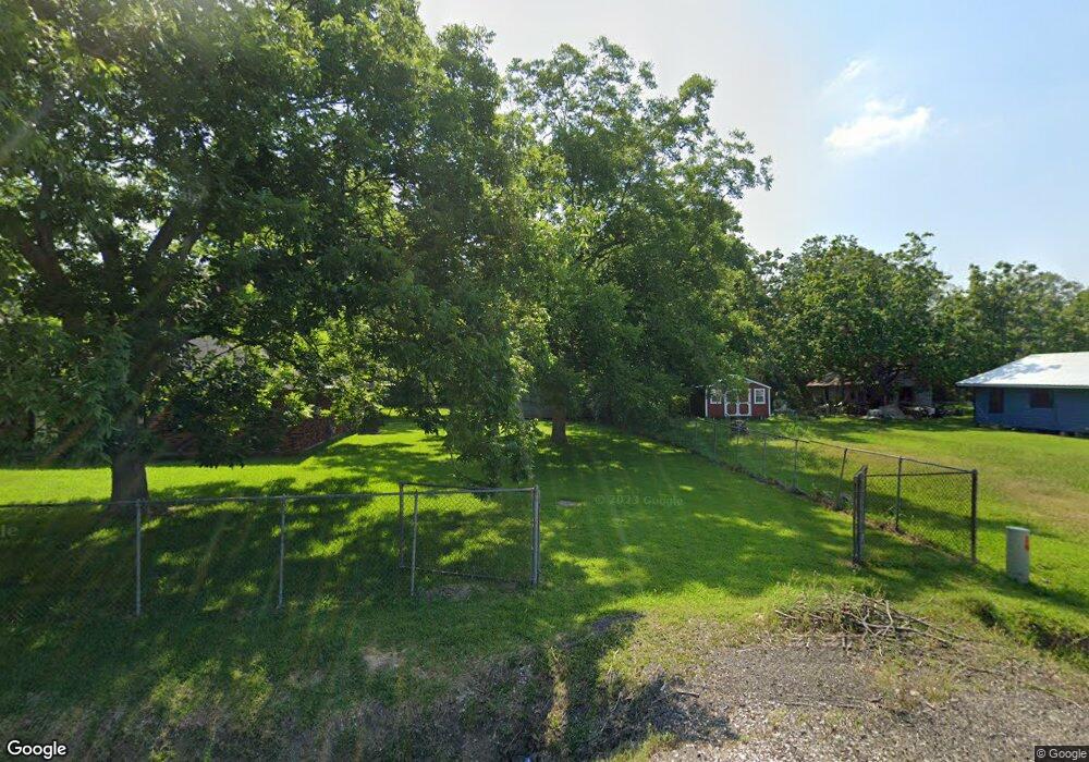 424 S Simmons St, Welsh, LA 70591 - photo 1