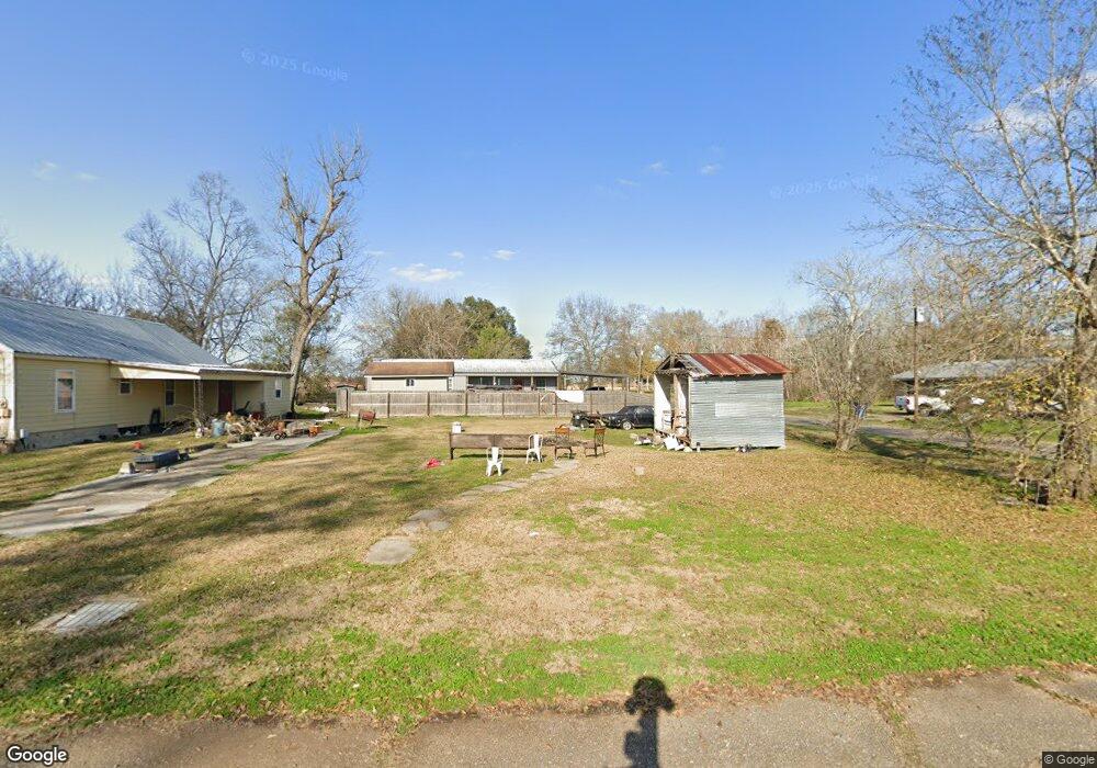 103 Martin Luther King Ave, Iota, LA 70543 - photo 1