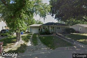 318 W Lincoln St, Moundridge, KS 67107