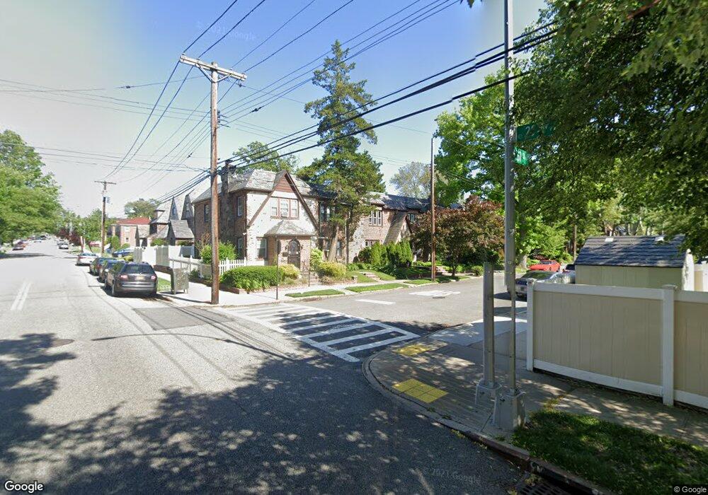 2905 167th St, Flushing, NY 11358 - photo 1