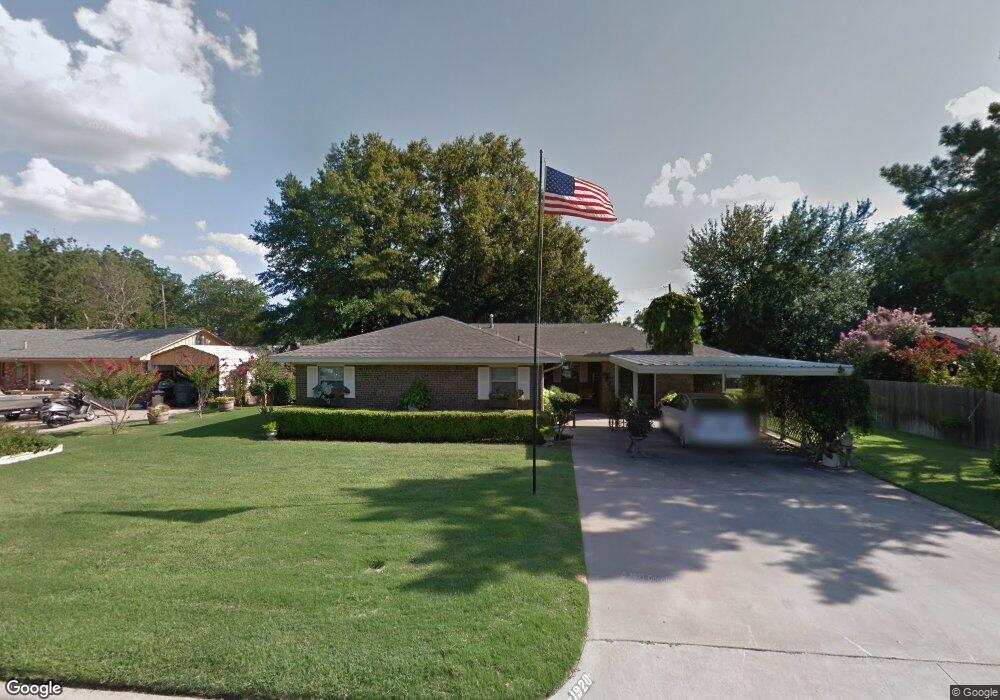 1920 Mockingbird Ln, Ardmore, OK 73401 - photo 1