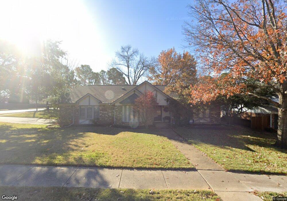 1924 Lincolnshire Dr, Bedford, TX 76021 - photo 1
