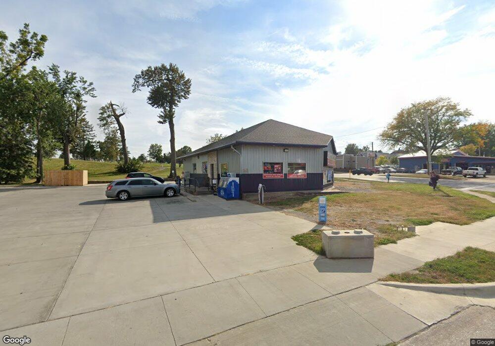 1601 6th St SW, Cedar Rapids, IA 52404 - photo 1