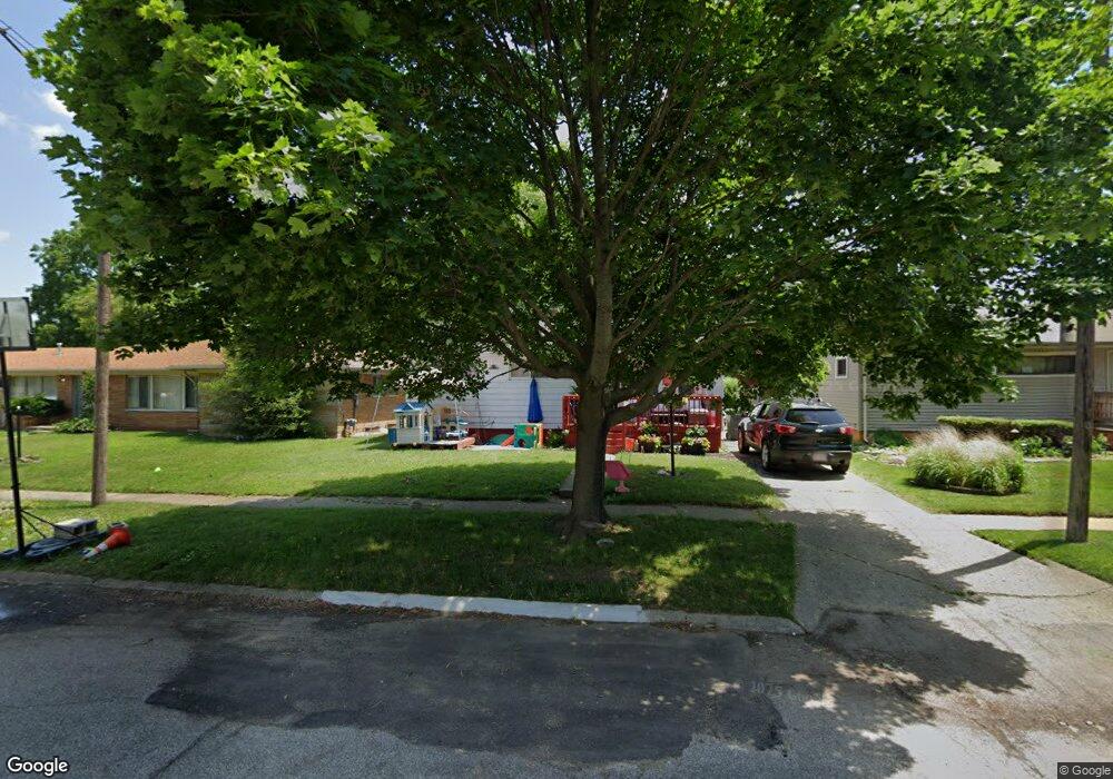 1929 Chelan St, Flint, MI 48503 - photo 1