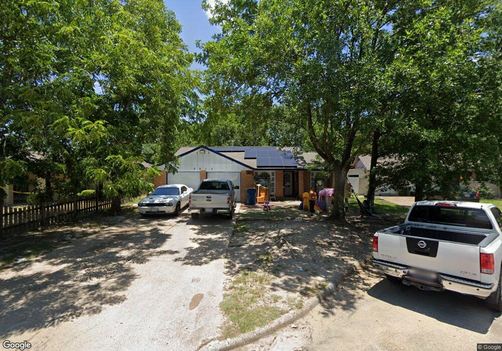 8810 Chipping Ln, Houston, TX 77088 - photo 1