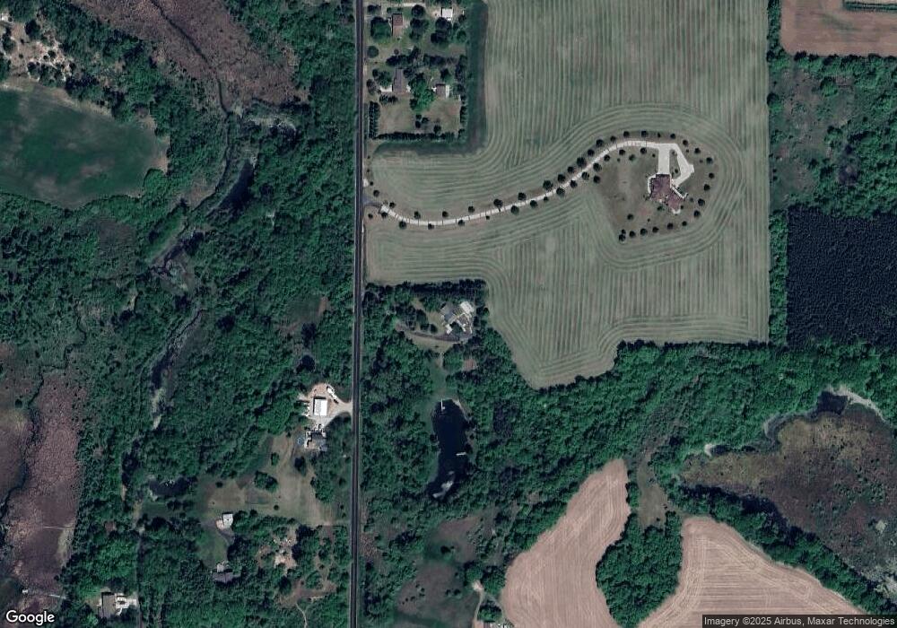 7792 Salisbury Rd, West Bend, WI 53090 - photo 1