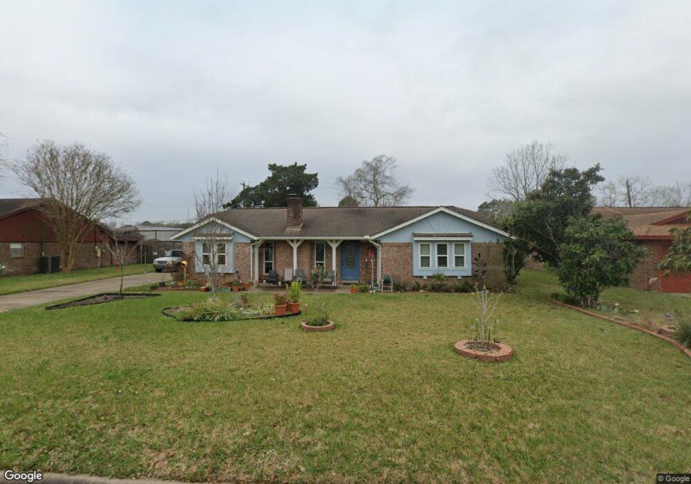 1204 Whitaker St, Alvin, TX 77511 - photo 1