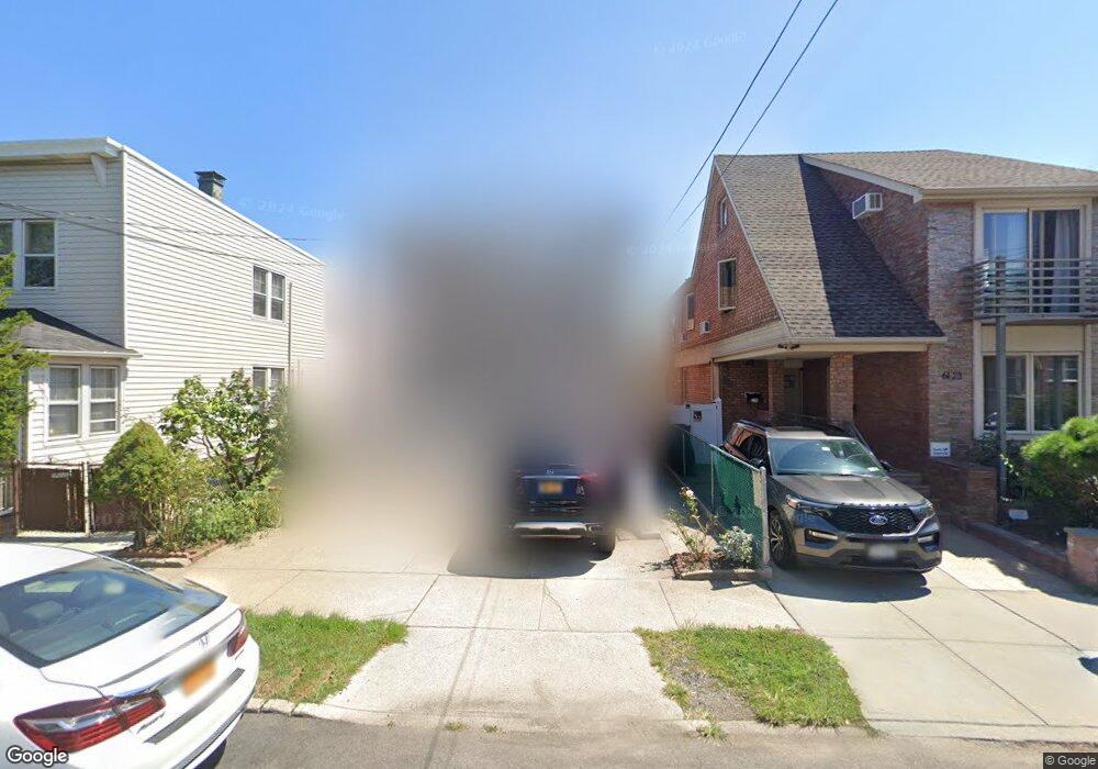 6119 165th St, Fresh Meadows, NY 11365 - photo 1