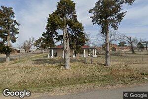 319 W 2nd St, Calumet, OK 73014